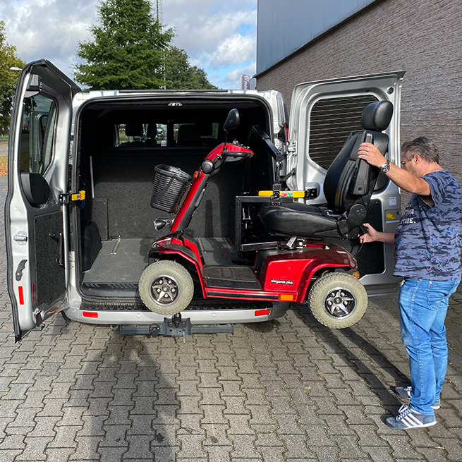 Weersink Scootmobiel opbergen achterin bus lift kofferbak draagkracht zwaar